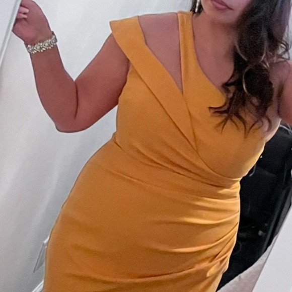 Beautiful mustard, yellow gown, one shoulder - Picture 4 of 4